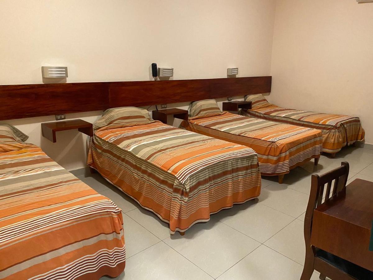 Tariri Hotel Пукальпа Экстерьер фото